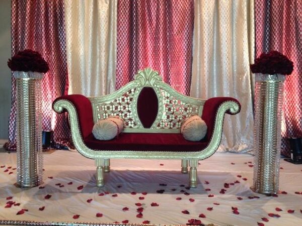 Panel Deeplove Loveseat